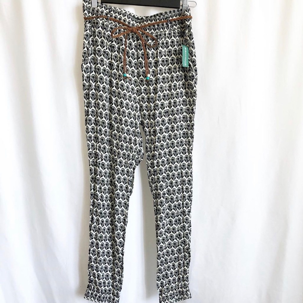Twix exclusive Simmons printed jogger style pants